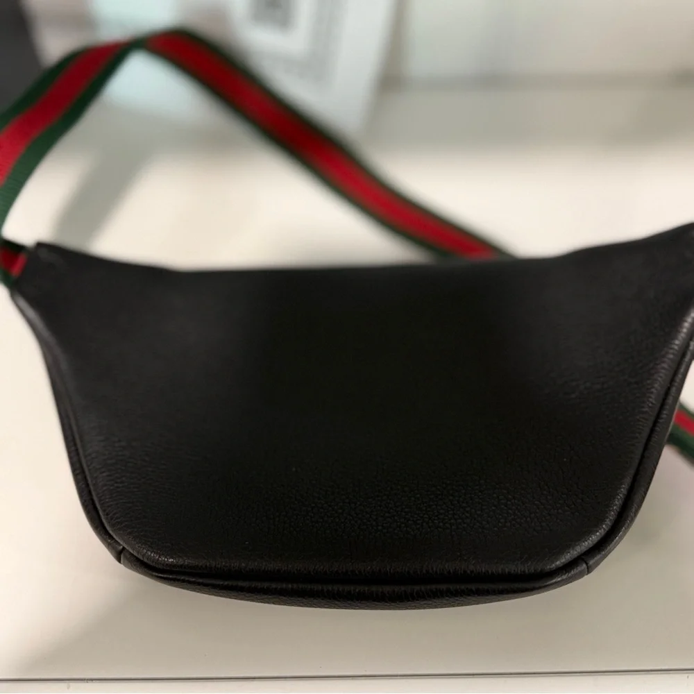 Gucci Logo Belt Bag – GG Supreme Leather Waist Bag - Picture 2 of 8
